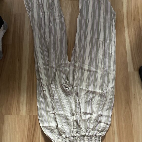 Ardene's Smocked Waist Wide Leg Pants - Picture 9 of 9